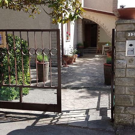 Le Casette Di Civitella La Casa Di Nonna Giulia Civitella Del Lago Exteriör bild