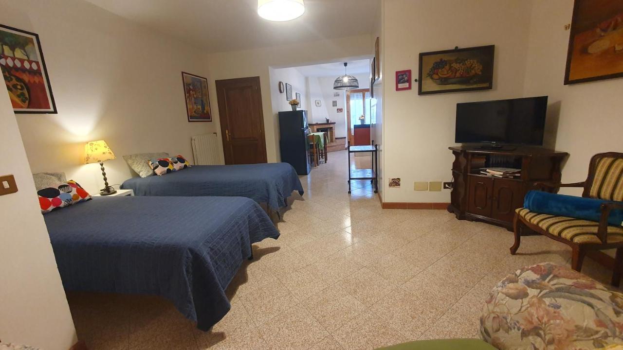 Le Casette Di Civitella La Casa Di Nonna Giulia Civitella Del Lago Exteriör bild
