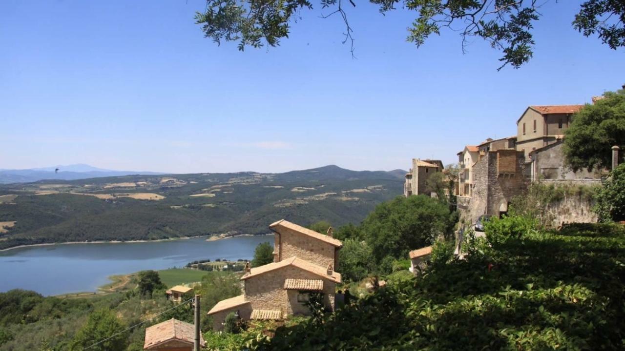 Le Casette Di Civitella La Casa Di Nonna Giulia Civitella Del Lago Exteriör bild