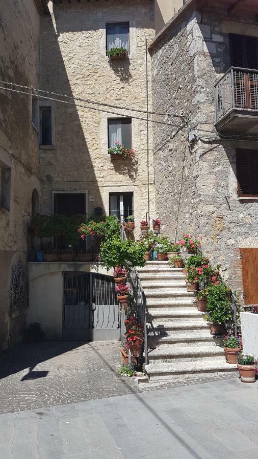 Le Casette Di Civitella La Casa Di Nonna Giulia Civitella Del Lago Exteriör bild