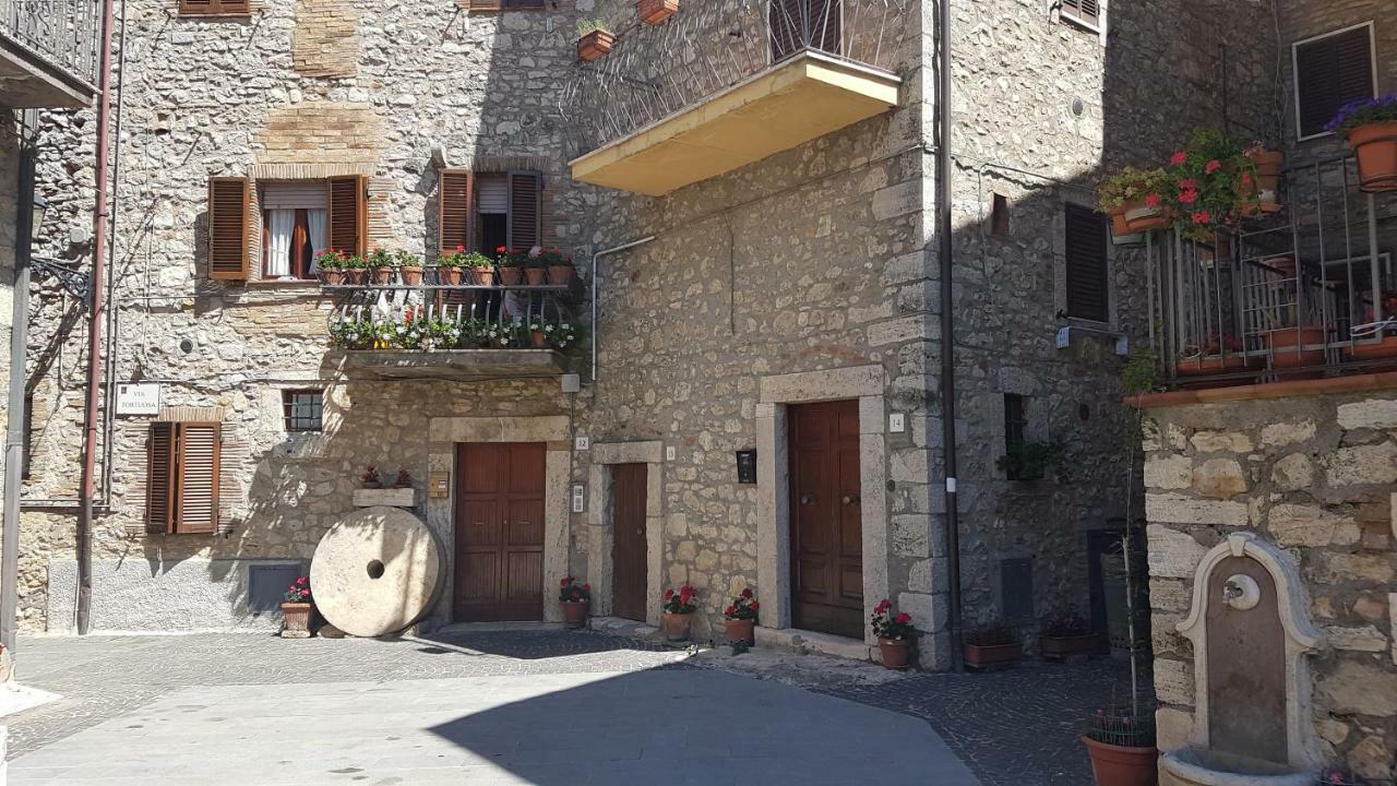 Le Casette Di Civitella La Casa Di Nonna Giulia Civitella Del Lago Exteriör bild