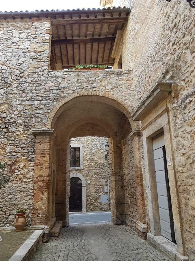 Le Casette Di Civitella La Casa Di Nonna Giulia Civitella Del Lago Exteriör bild